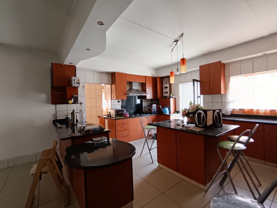 5 Bedroom Property for Sale in Hospitaalpark Free State